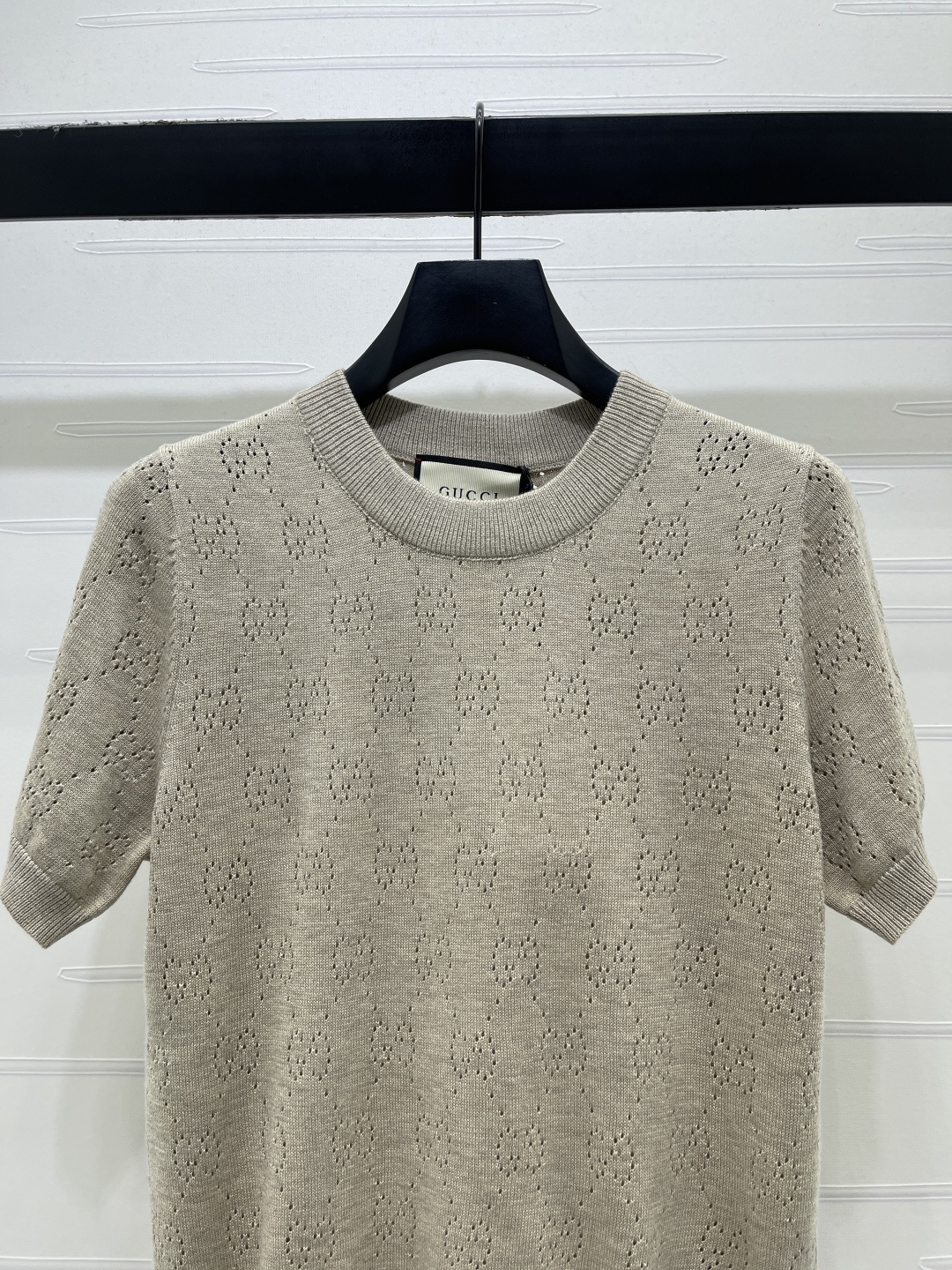 Women's short sleeves